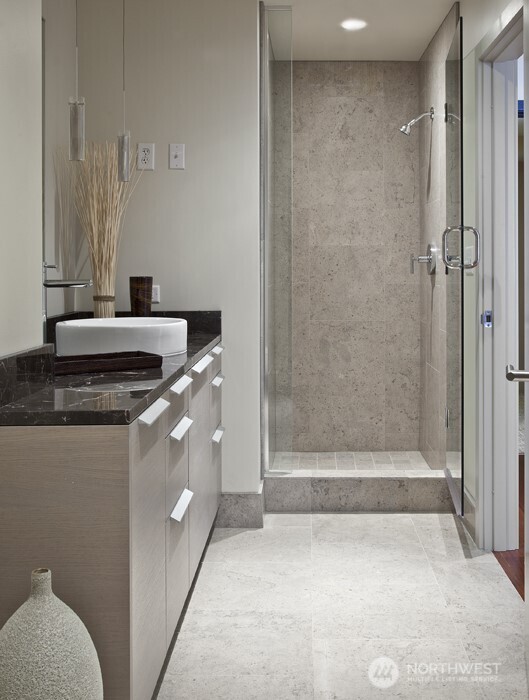 737 Olive Way, Unit 2706 Seattle, WA 98101 - Photo 12 of 24