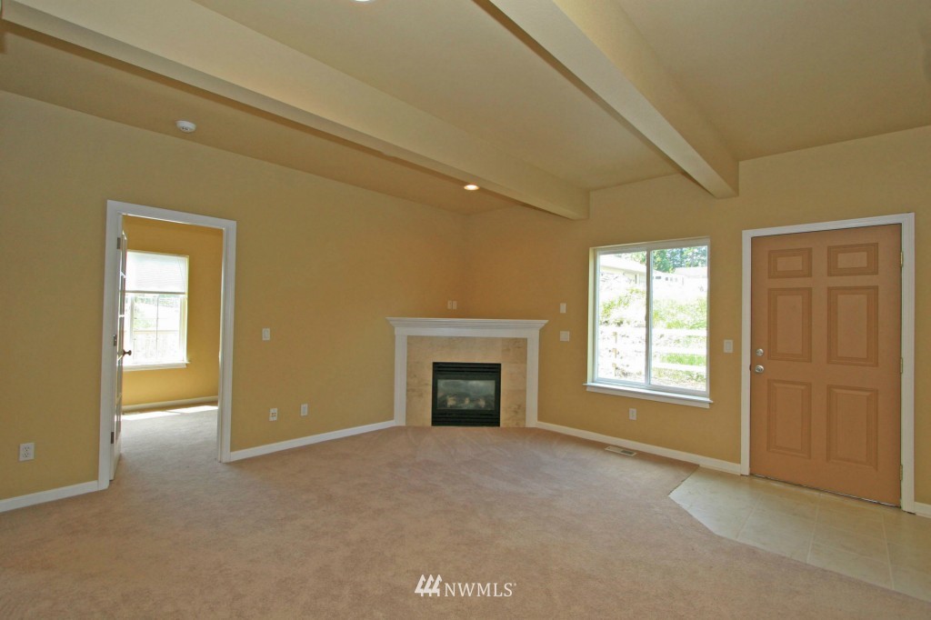 21509 Connells Prairie Road Buckley, WA 98321 - Photo 7 of 15 Gallery Image 7