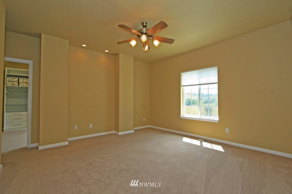 21509 Connells Prairie Road Buckley, WA 98321 - Photo 9 of 15 Gallery Image 9
