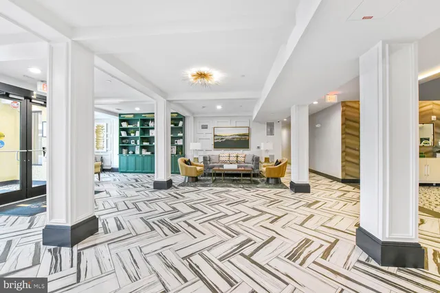 $645,000 | 10755 Fairgrounds Drive, Unit 431, Fairfax, VA 22030