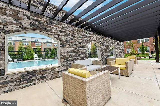 $645,000 | 10755 Fairgrounds Drive, Unit 431, Fairfax, VA 22030