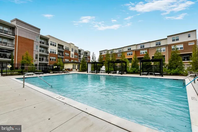 $645,000 | 10755 Fairgrounds Drive, Unit 431, Fairfax, VA 22030