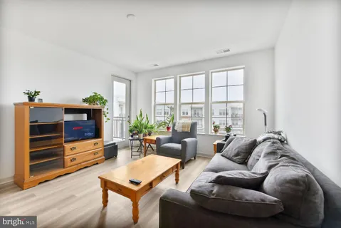 $645,000 | 10755 Fairgrounds Drive, Unit 431, Fairfax, VA 22030