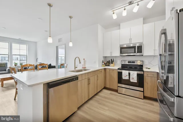 $645,000 | 10755 Fairgrounds Drive, Unit 431, Fairfax, VA 22030