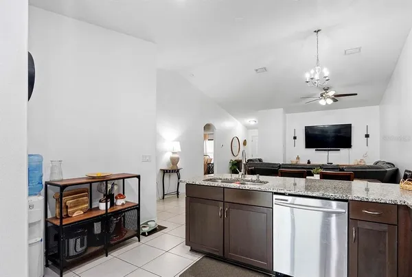 $1,800 | 84 Buttonworth Drive, Palm Coast, FL 32137