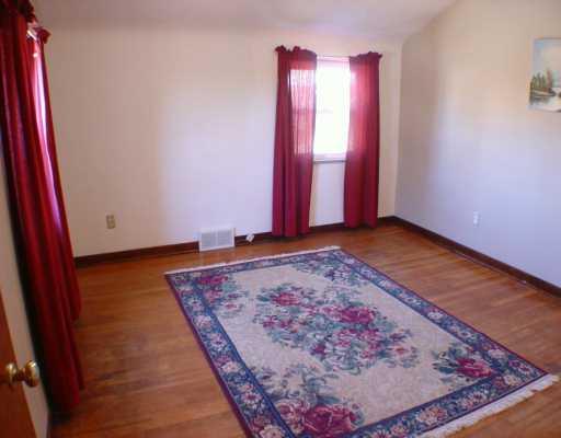 55 North Park Road West View, PA 15229 - Photo 5 of 7 Master Bedroom.