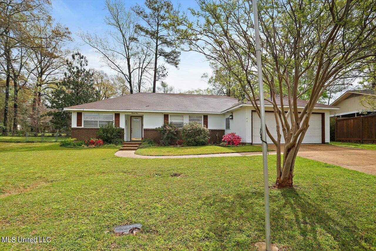 22 Crosswoods Road Brandon, MS 39042 - Photo 1 of 26 01-22 Crosswoods Rd