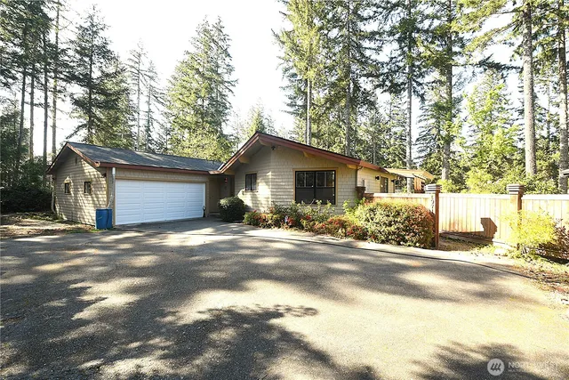 $437,777 | 971 East Manzanita Drive, Union, WA 98592