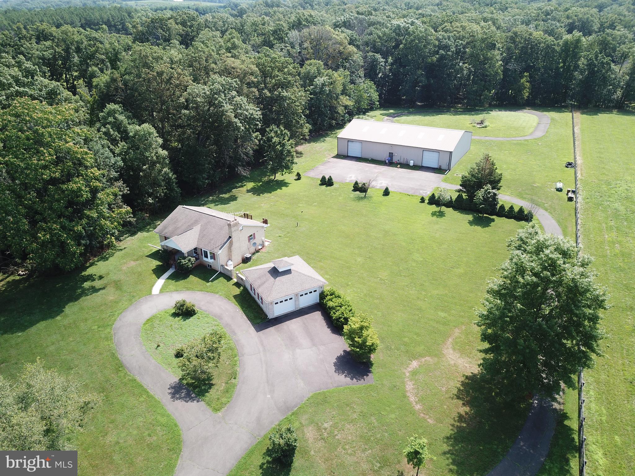 43157 Lucketts Road Leesburg, VA 20176 - Photo 1 of 56 Your own little piece of paradise!