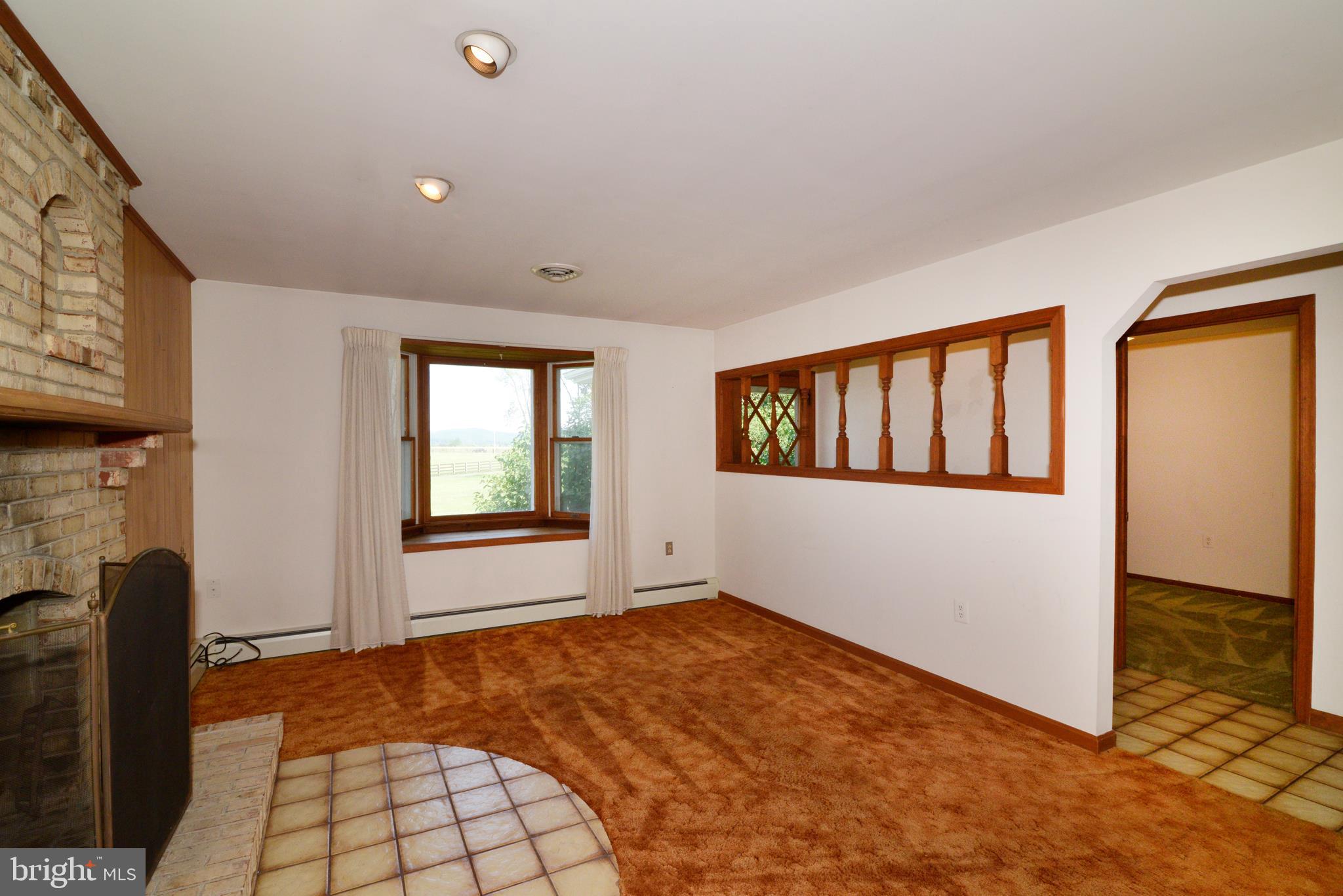 43157 Lucketts Road Leesburg, VA 20176 - Photo 11 of 56 Another view of living room