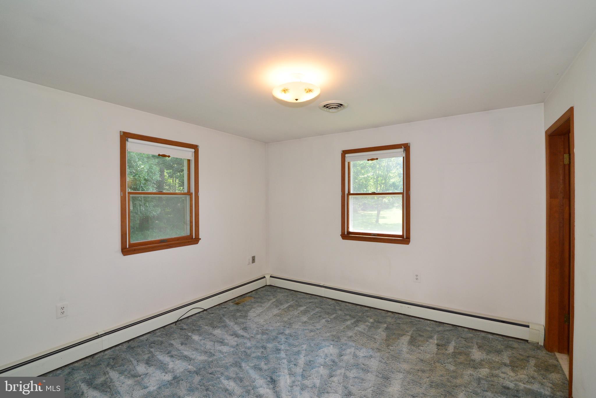 43157 Lucketts Road Leesburg, VA 20176 - Photo 16 of 56 Windows let in lots of natural light