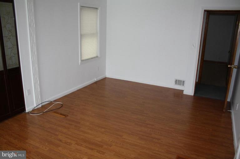 7526 Harmans Road Harmans, MD 21077 - Photo 4 of 13 Dining Room