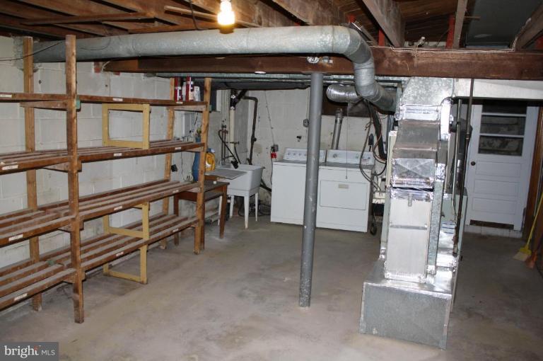 7526 Harmans Road Harmans, MD 21077 - Photo 7 of 13 Storage