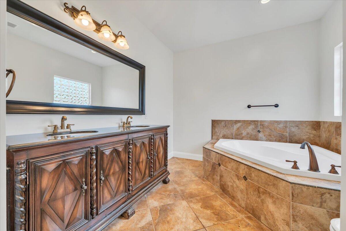 4716 Meadors Spur Road Moneta, VA 24121 - Photo 25 of 51 25-MIB09272