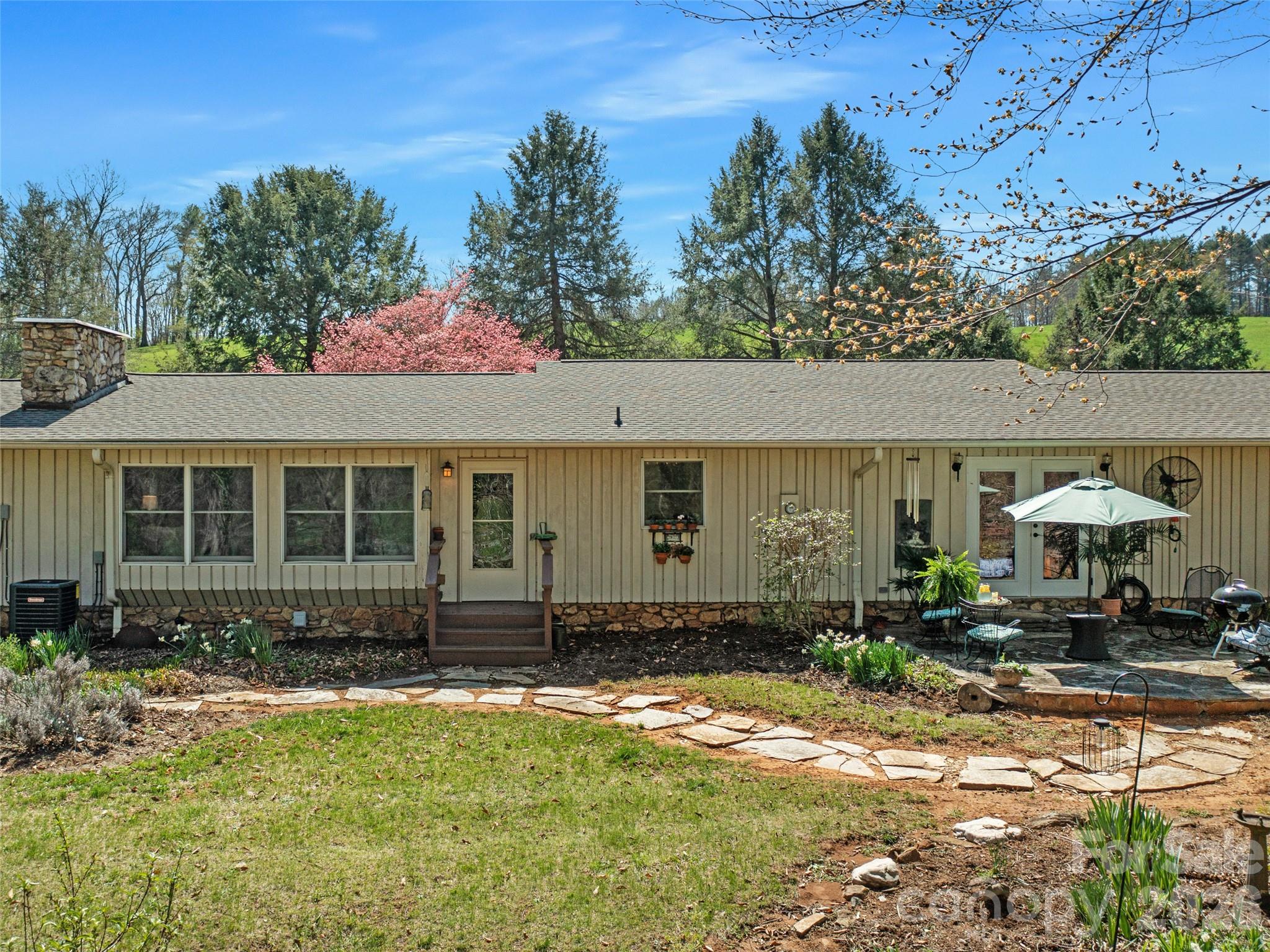 1617 California Creek Road Mars Hill, NC 28754 - Photo 36 of 48