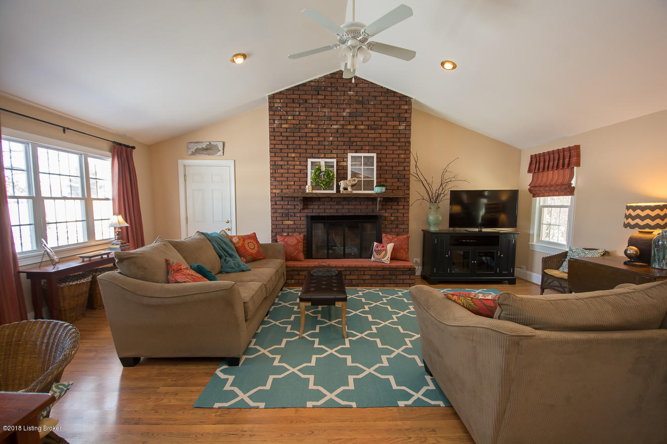 56 Sterling Road Louisville, KY 40220 - Photo 3 of 24 Sterling-29