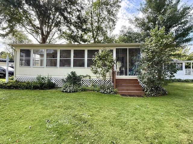 $120,000 | 23 Whites Lane North, Unit AVE B, Grand Isle, VT 05458