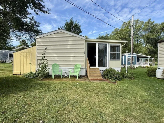 $120,000 | 23 Whites Lane North, Unit AVE B, Grand Isle, VT 05458