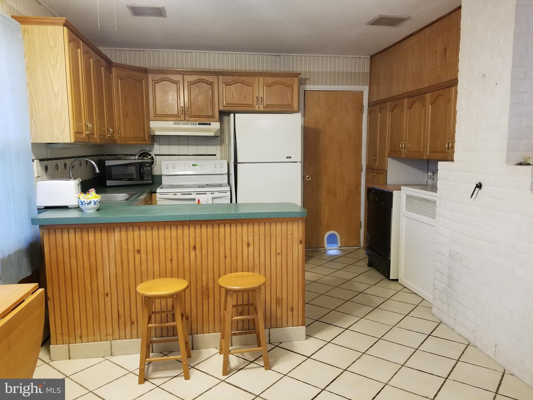 53 Bittersweet Road Levittown, PA 19057 - Photo 5 of 34 Gallery Image 5