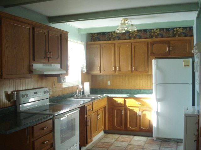 1629 Oakhill Road Kokomo, IN 46902 - Photo 2 of 8 Gallery Image 2
