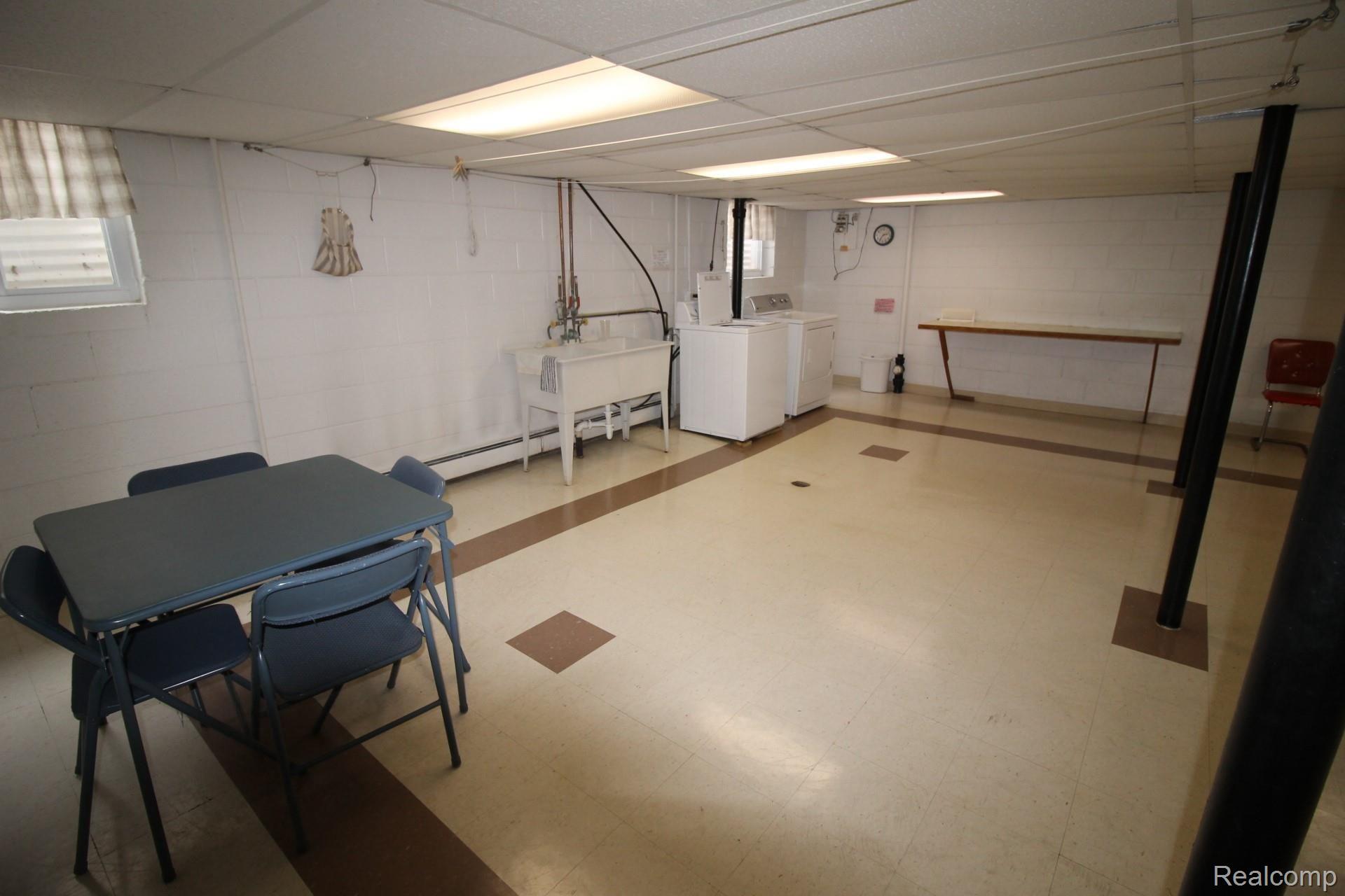 419 Prospect Street, Unit 202 Romeo, MI 48065 - Photo 16 of 17 IMG_8644.JPG