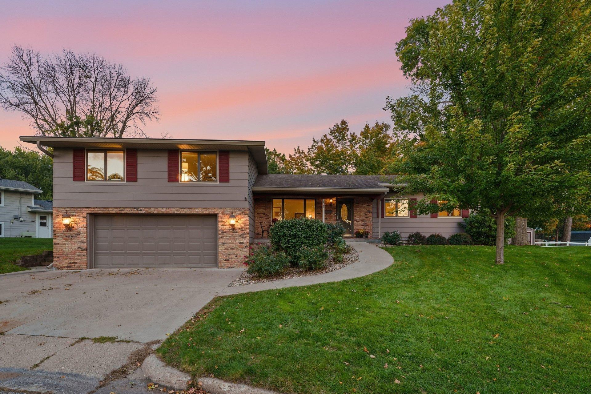227 Ridgewood Court Waconia, MN 55387 - Photo 32 of 35 Gallery Image 32