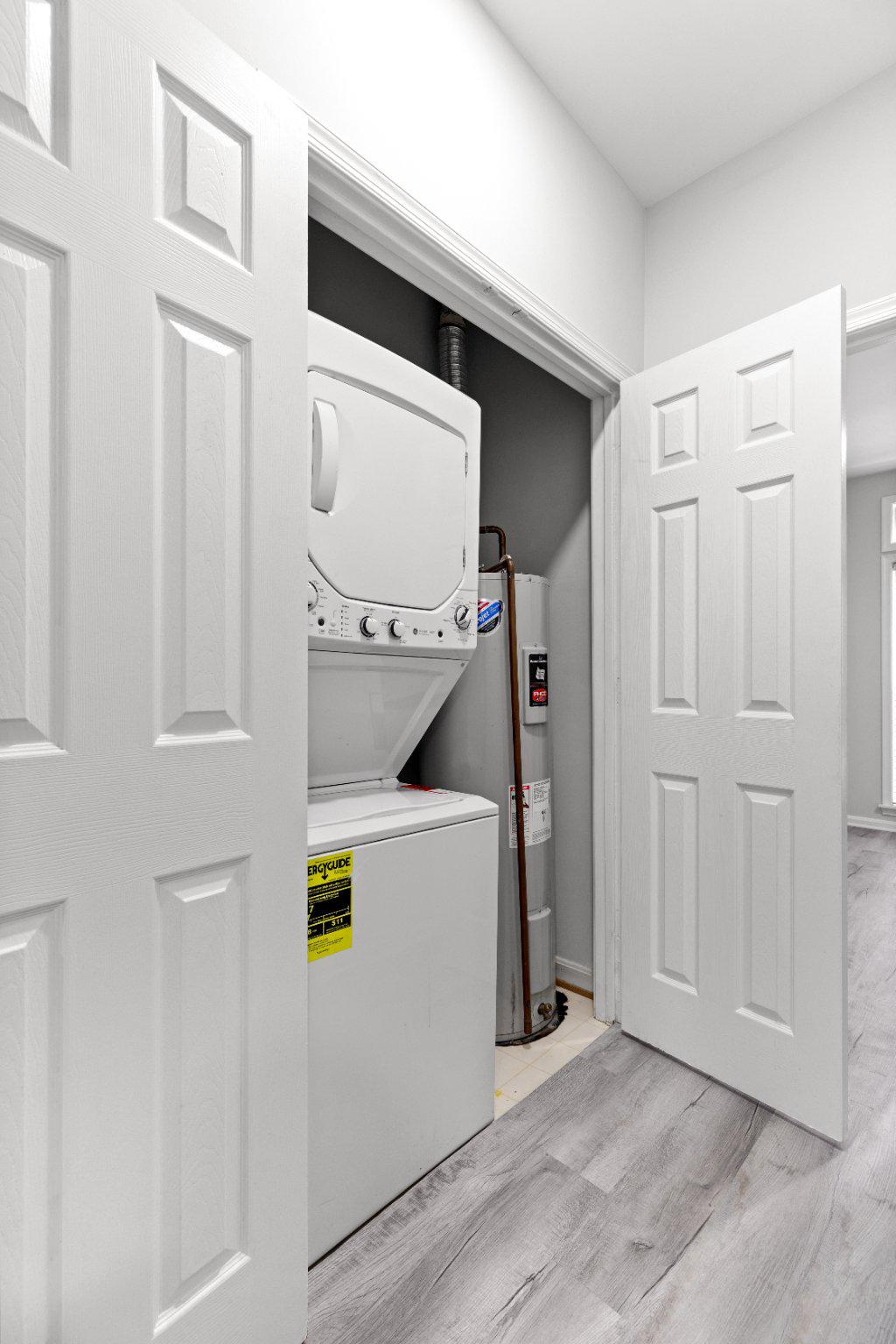1318 Garden Wall Circle, Unit 213 Reston, VA 20194 - Photo 18 of 22 Laundry nook