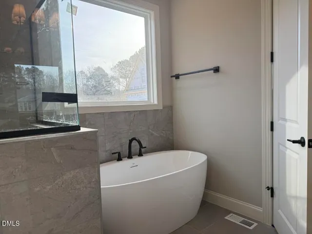 $750,000 | 160 Summerlin Drive, Clayton, NC 27527