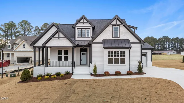 $750,000 | 160 Summerlin Drive, Clayton, NC 27527