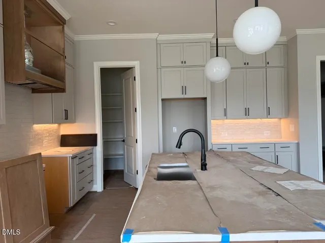 $750,000 | 160 Summerlin Drive, Clayton, NC 27527