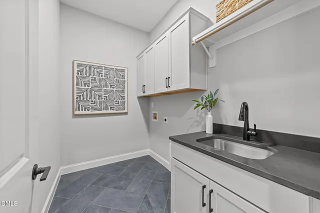 $750,000 | 160 Summerlin Drive, Clayton, NC 27527