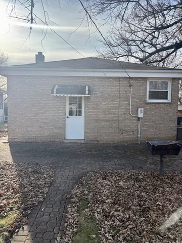 $179,900 | 2056 Market Street, Blue Island, IL 60406