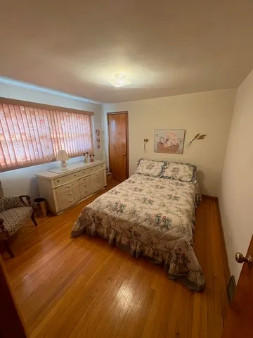 $179,900 | 2056 Market Street, Blue Island, IL 60406