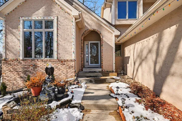 $654,900 | 7087 Wellington Lane North, Maple Grove, MN 55369