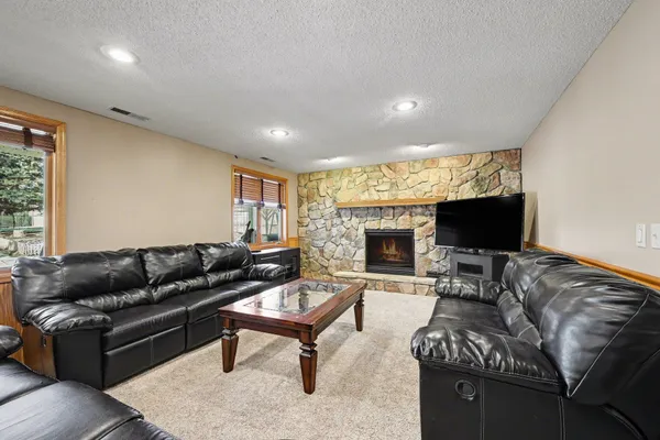 $654,900 | 7087 Wellington Lane North, Maple Grove, MN 55369