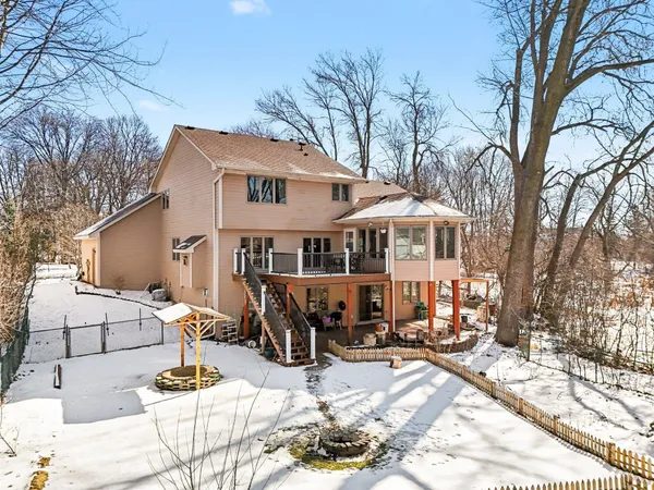 $654,900 | 7087 Wellington Lane North, Maple Grove, MN 55369