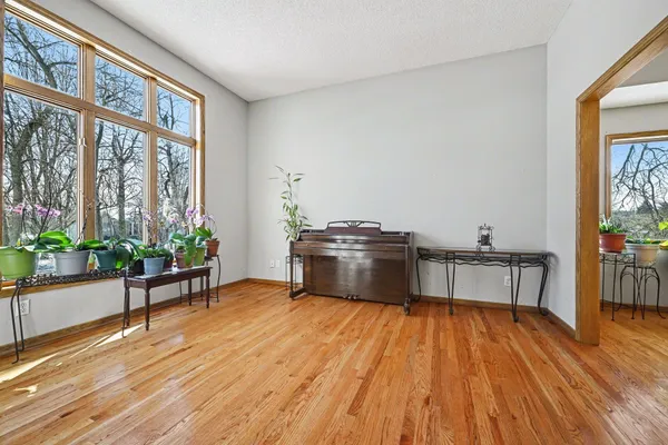 $654,900 | 7087 Wellington Lane North, Maple Grove, MN 55369