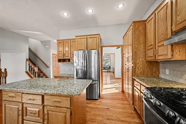 $654,900 | 7087 Wellington Lane North, Maple Grove, MN 55369