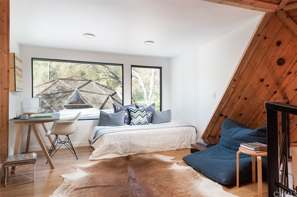 4935 San Jacinto Circle East Fallbrook, CA 92028 - Photo 14 of 53 a living room with furniture and a large window