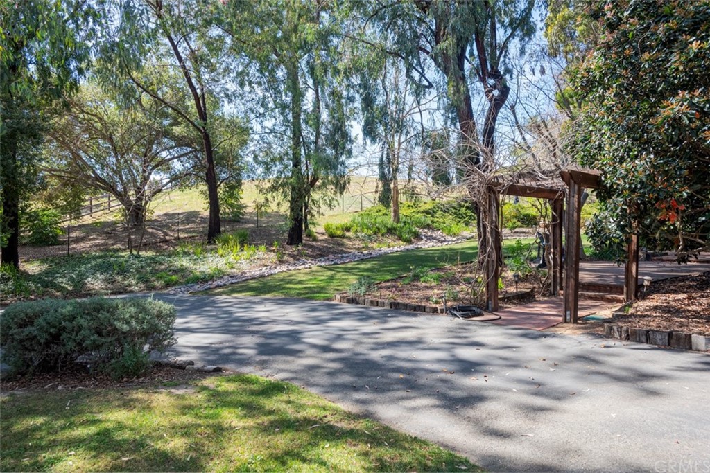 4935 San Jacinto Circle East Fallbrook, CA 92028 - Photo 30 of 53 a view of backyard with green space