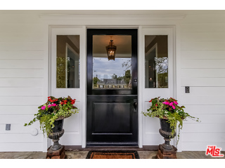 365 Broadway Costa Mesa, CA 92627 - Photo 3 of 37