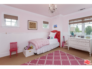 365 Broadway Costa Mesa, CA 92627 - Photo 26 of 37