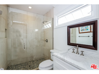 365 Broadway Costa Mesa, CA 92627 - Photo 30 of 37