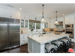 365 Broadway Costa Mesa, CA 92627 - Photo 8 of 37