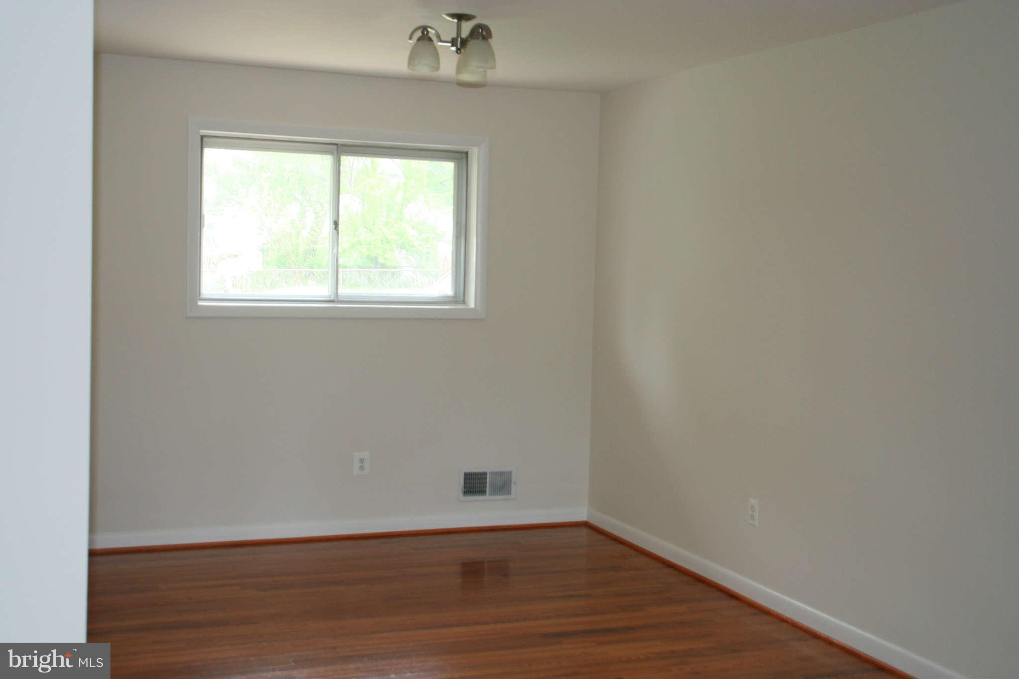 12401 Vinton Terrace Silver Spring, MD 20906 - Photo 3 of 14 dining