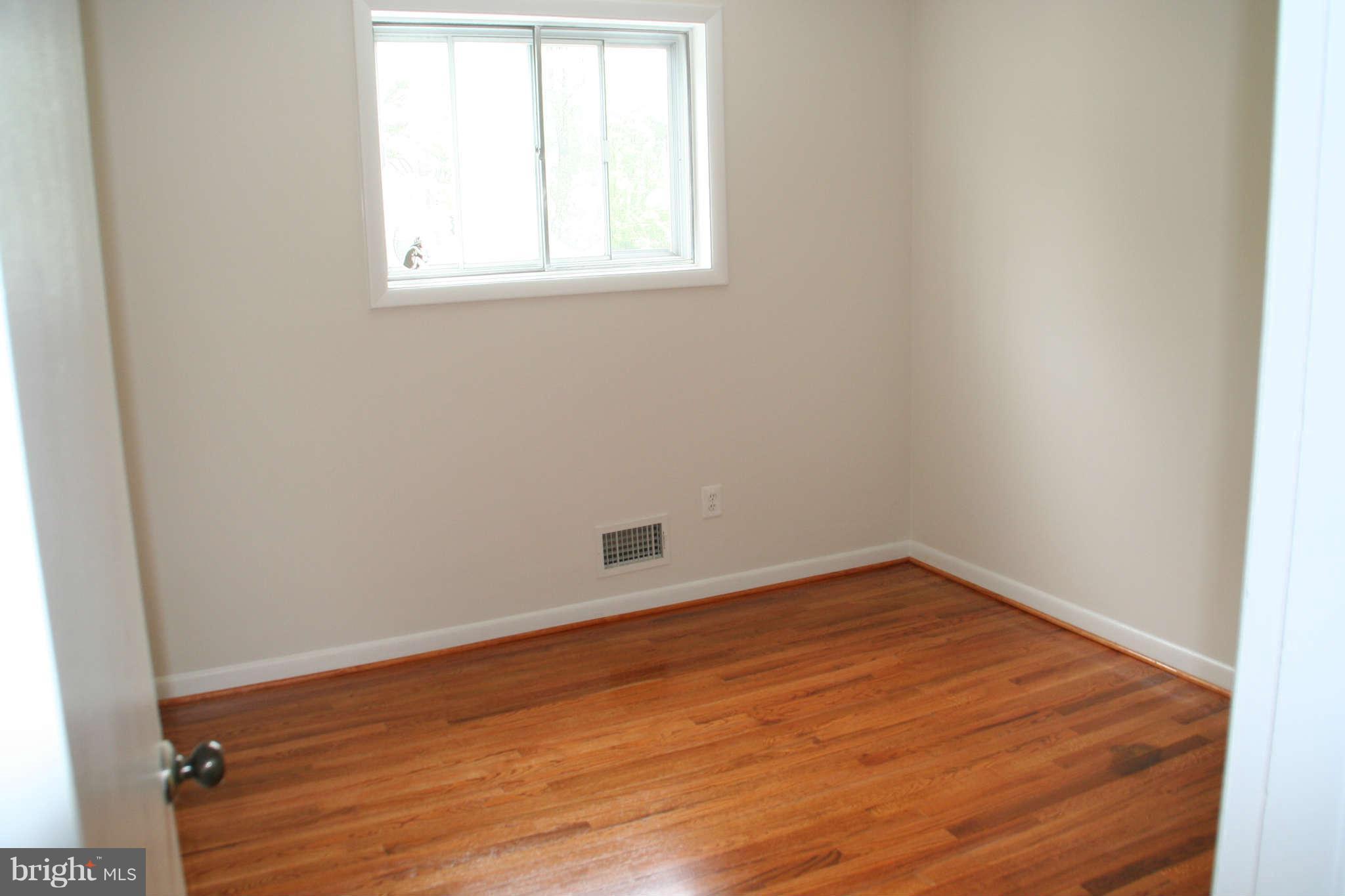 12401 Vinton Terrace Silver Spring, MD 20906 - Photo 10 of 14 bed 1