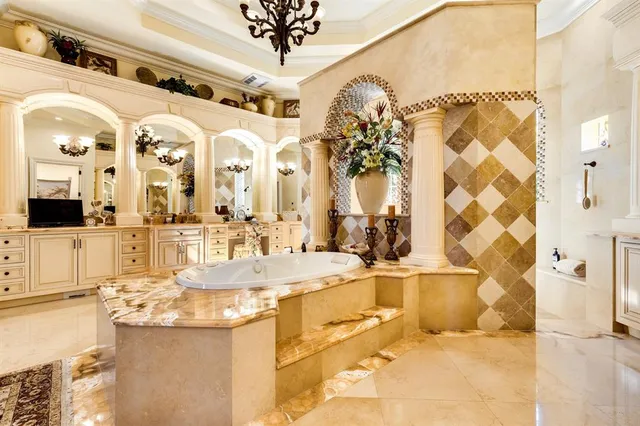 $10,500,000 | 4089 Southeast Old St Lucie Boulevard, Stuart, FL 34996