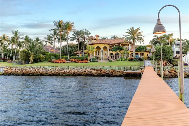 $10,500,000 | 4089 Southeast Old St Lucie Boulevard, Stuart, FL 34996