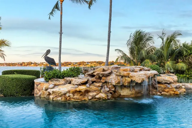 $10,500,000 | 4089 Southeast Old St Lucie Boulevard, Stuart, FL 34996