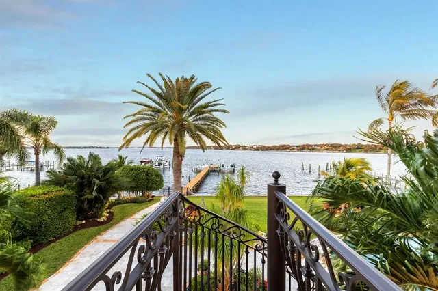 $10,500,000 | 4089 Southeast Old St Lucie Boulevard, Stuart, FL 34996